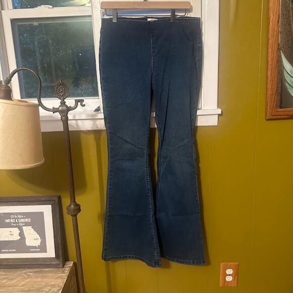 Industry Denim - EUC Industry Pull On Flare Jean Pants